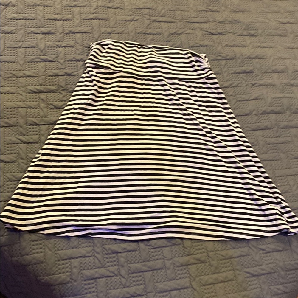 Classic Black and White Striped Women's Casual Cotton Skirt